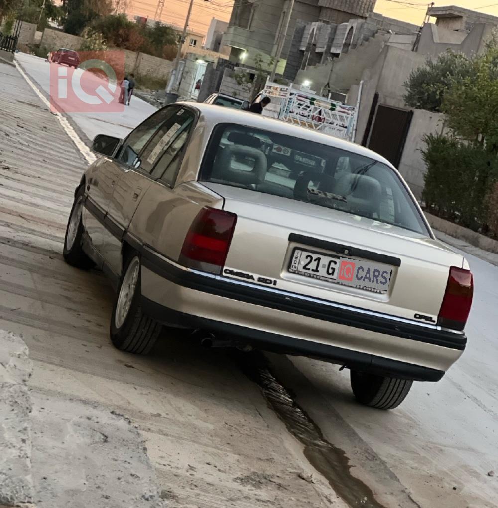 اوبل أوميغا